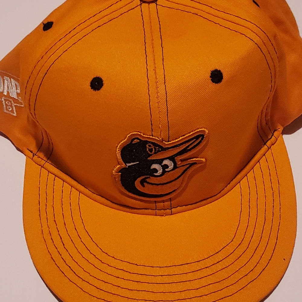 Orange Baltimore orioles snap back hat. Size OSFA